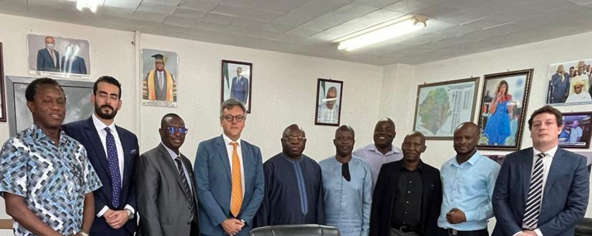 Government officials and PMT at launch