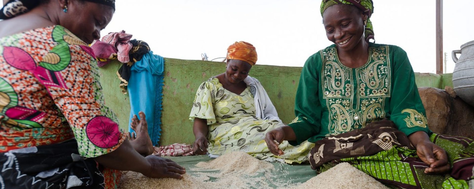 Ghanan women sorting grains